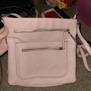 ⭐Make me an offer!⭐Pink crossbody
